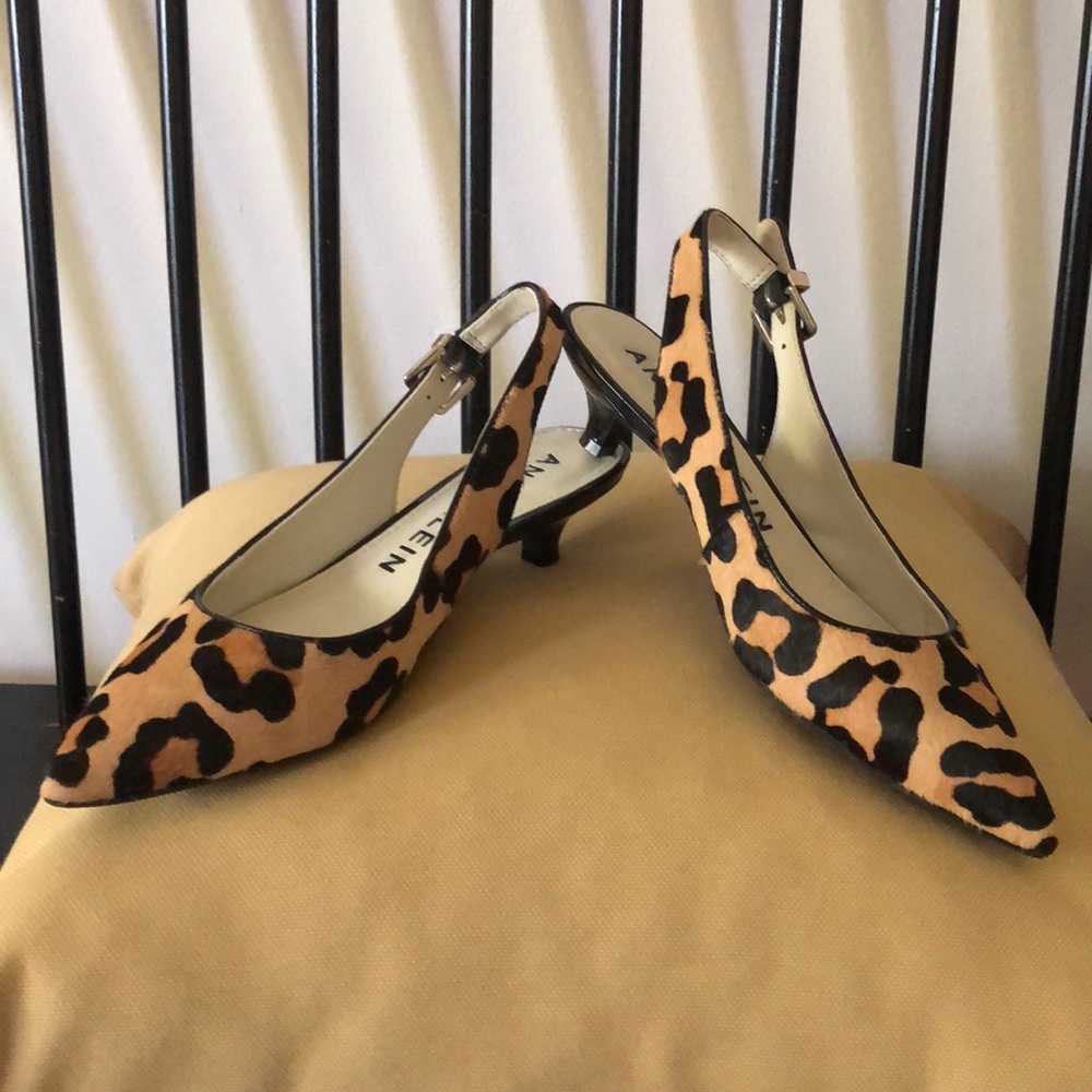 Anne Klein Kitten Heel Slingbacks